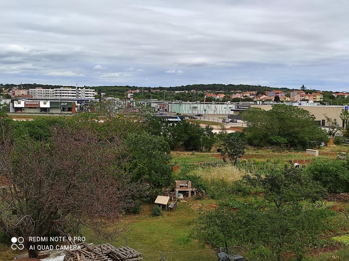 Apartamento Leona Hennion Pula Exterior foto