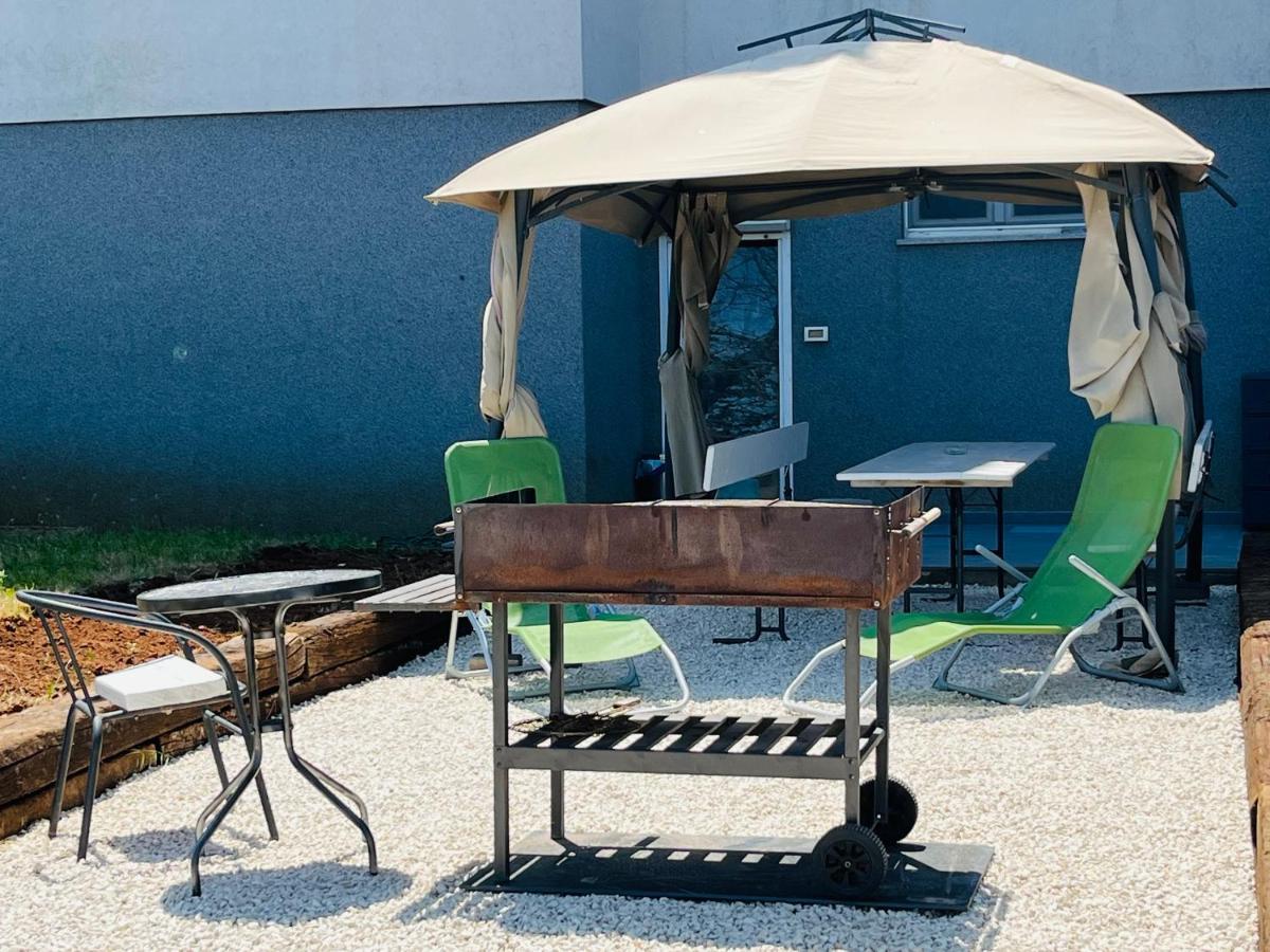Apartamento Leona Hennion Pula Exterior foto